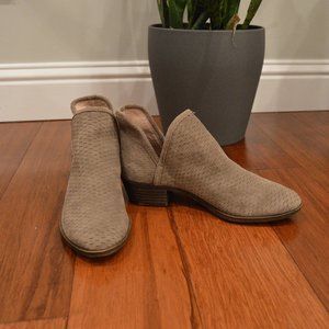 Lucky Brand Baley Size 8 Suede Gray Booties | Size 8